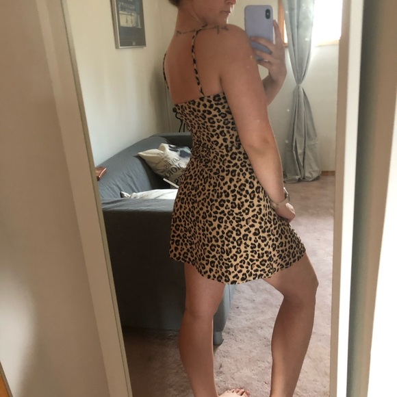 H&M CHEETAH MINI DRESS - Picture 3 of 4
